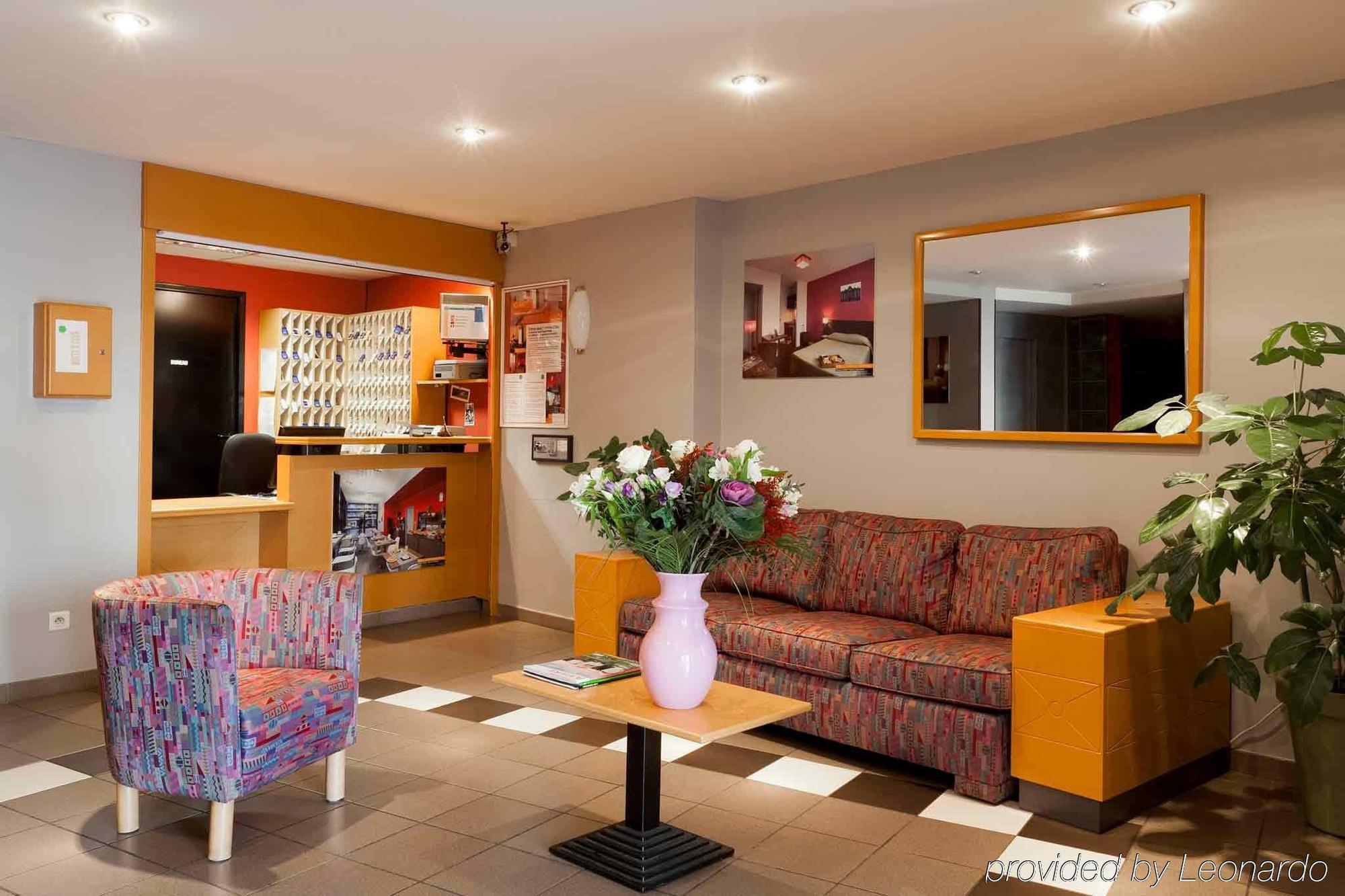 Hôtel et Résidence Les Lauréades Clermont-Ferrand Centre Jaude Interior foto