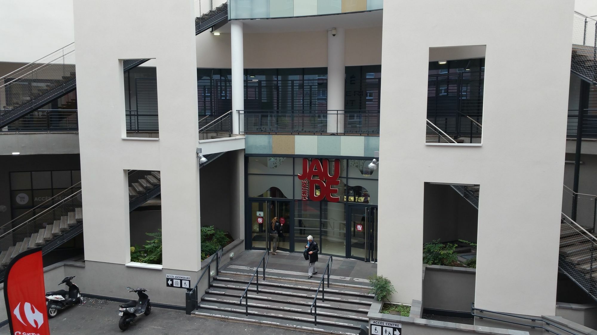 Hôtel et Résidence Les Lauréades Clermont-Ferrand Centre Jaude Exterior foto
